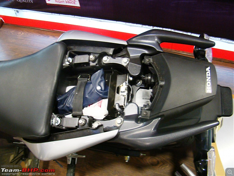 Honda's 250cc Bike : CBR250R!-test-ride-11.jpg