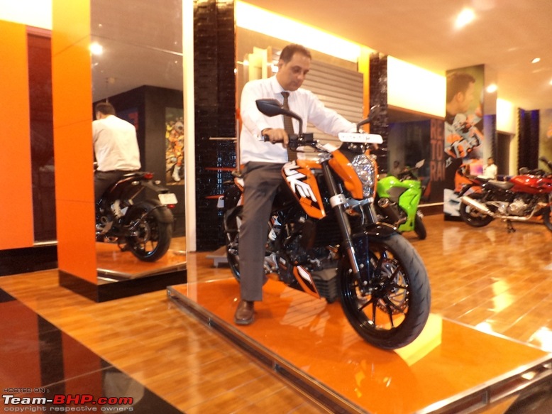 KTM Duke 200 : Baby Duke 222 unites with her new family!-dsc00154.jpg