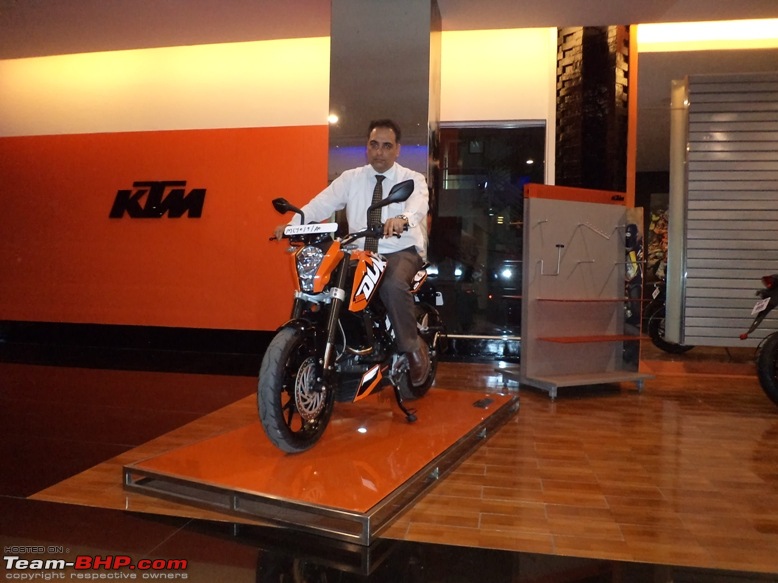 KTM Duke 200 : Baby Duke 222 unites with her new family!-dsc00155.jpg