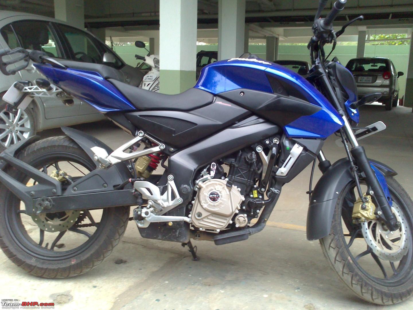 pulsar 200 ns hugger price