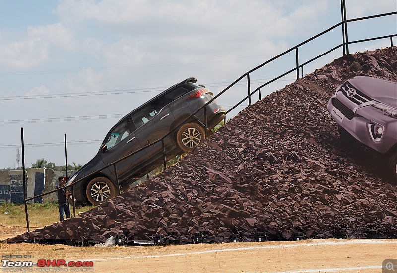 Toyota Fortuner : Official Review-pb160048.jpg