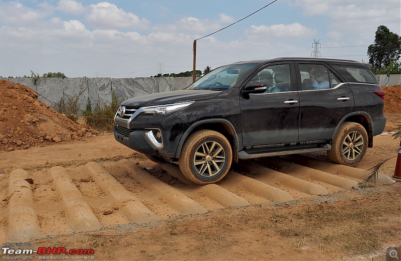 Toyota Fortuner : Official Review-pb160023.jpg