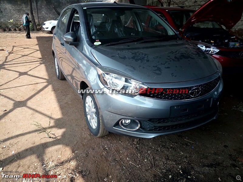 Tata Tiago : Official Review-1w.jpg