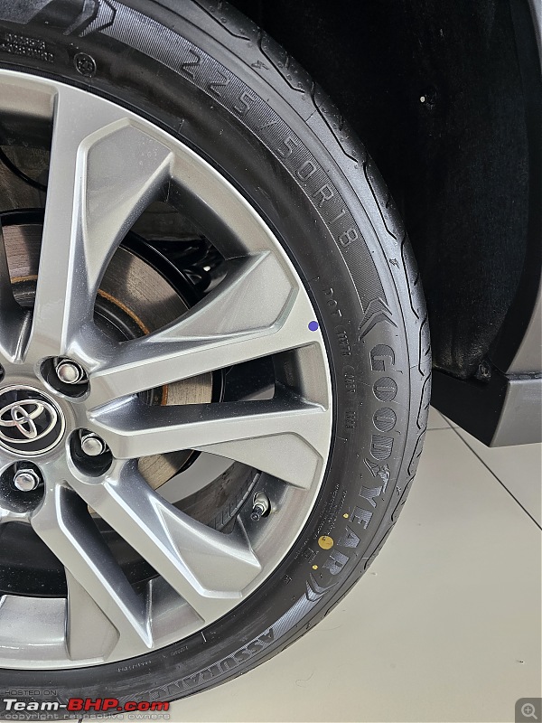 Toyota Innova Hycross Review-20230530_143144.jpg
