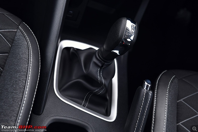 Nissan Magnite AMT Review-magnite_interior-16.jpg