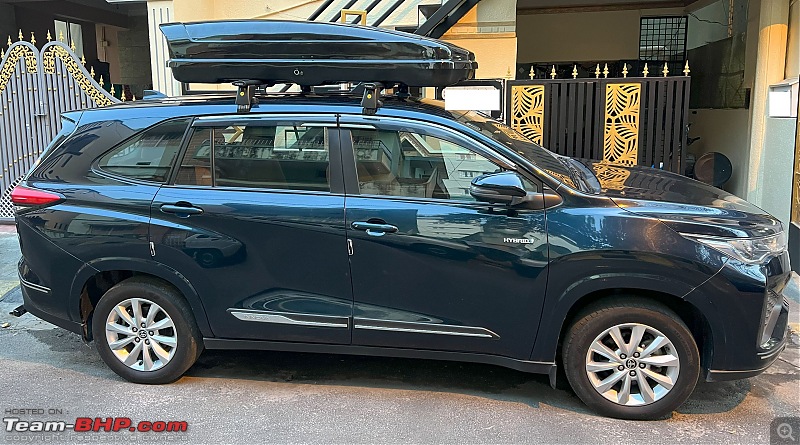 Toyota Innova Hycross Review-roofbox1.jpg