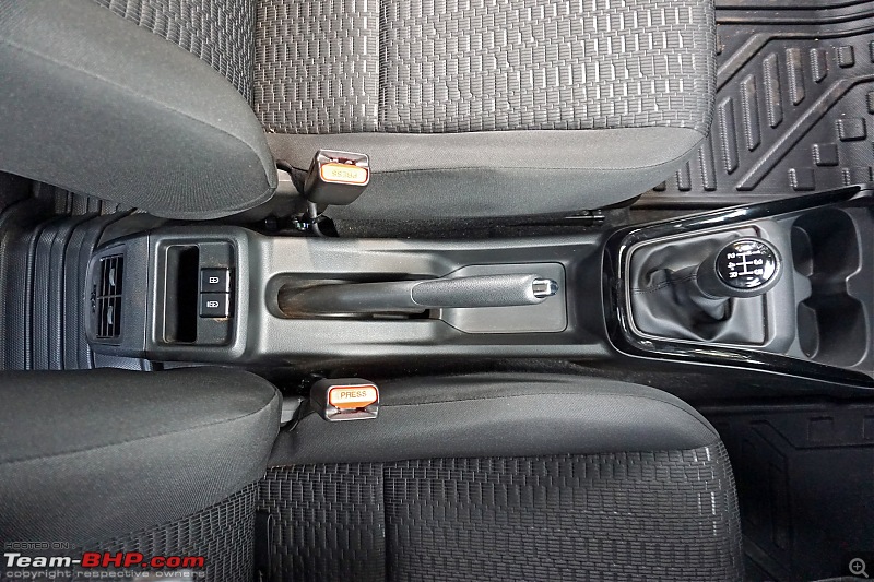 2024 Maruti Swift Review-2024_maruti_swift_interior_40.jpg