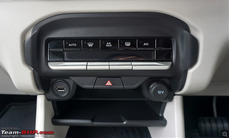 Citroen Basalt Review-2024_citroen_basalt_interior_39.jpg