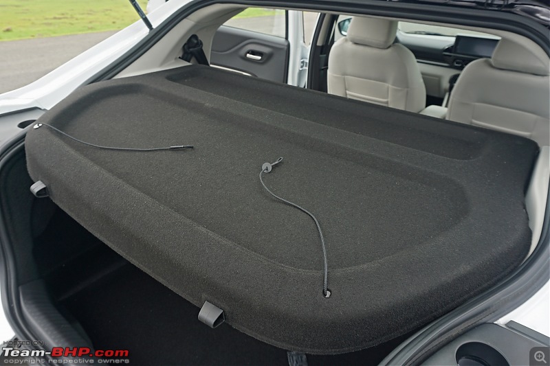 Citroen Basalt Review-2024_citroen_basalt_interior_69.jpg