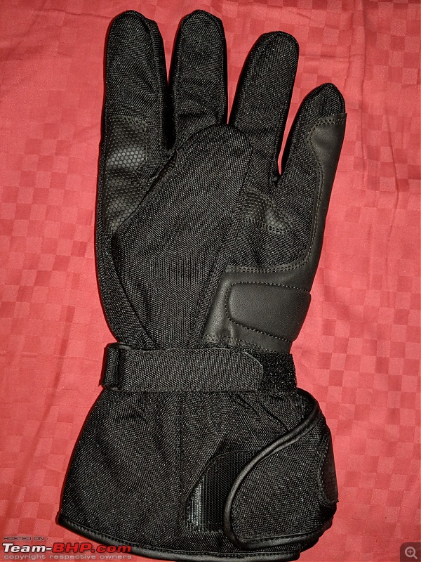 The Riding Gear thread-gloves-palm.jpg