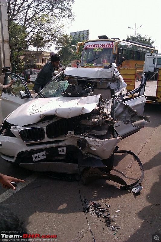 Accidents in India | Pics & Videos-bmw-x3-accident-muttom-near-aluva.jpg