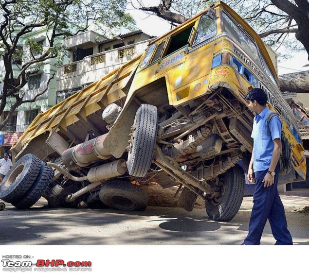 Accidents in India | Pics & Videos-th_standalone_g_th_1351219f.jpg