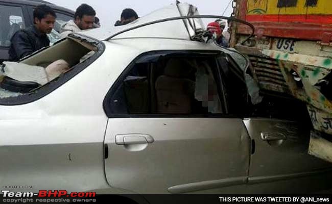 Accidents in India | Pics & Videos-yamunaexpresswaypileup_650x400_41453615761.jpg