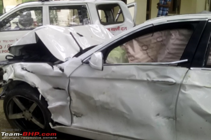 Accidents in India | Pics & Videos-l_jaipur51467435187.jpg