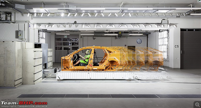 Volkswagen opens safety 'centre of competence'-volkswagentocrashtestcarsat62mphinnewsafetyfacility124364_1.jpg