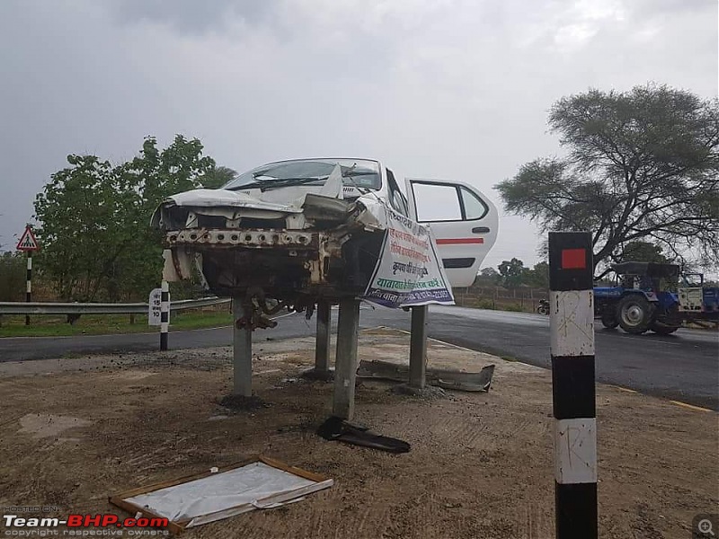 Crash wreckage kept on display along the MP highway to warn rash drivers-fb_img_1531480046047.jpg