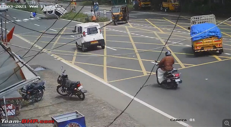 Accidents in India | Pics & Videos-thrown.jpg
