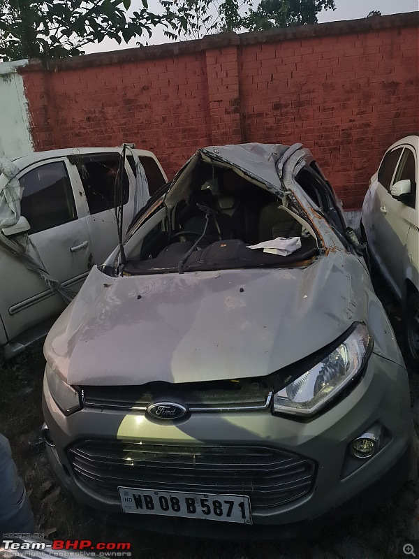 Ecosport toppled multiple times with none of the 6 airbags deployed-20211110_171420.jpg