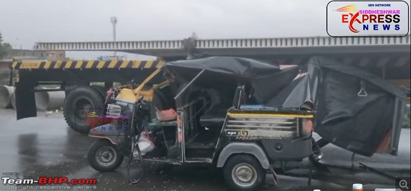 Truck's extra-wide load smashes off our rickshaw's roof & hits me in the head-whatsapp-image-20220727-5.01.45-pm-2.jpeg