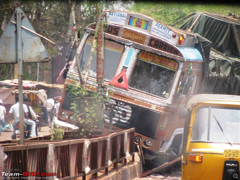 Road Dividers - A major cause of accidents-mahabaleshwar-trip-007.jpg