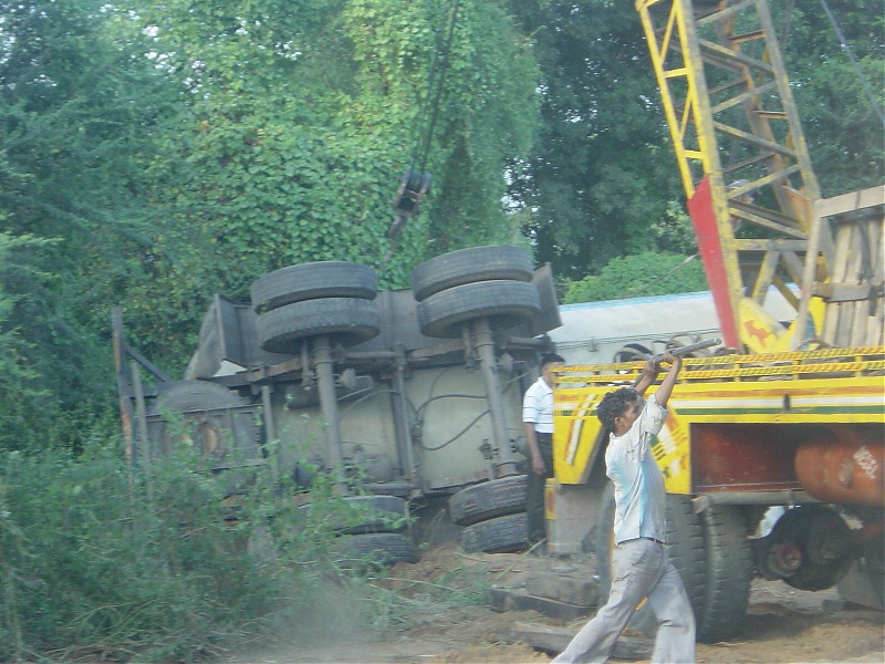 Accidents in India | Pics & Videos-dsc09834.jpg
