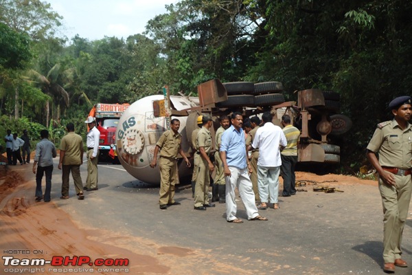 Accidents in India | Pics & Videos-mel_230411_acc7.jpg
