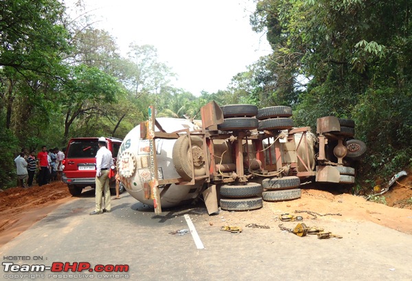 Accidents in India | Pics & Videos-mel_230411_acc8.jpg