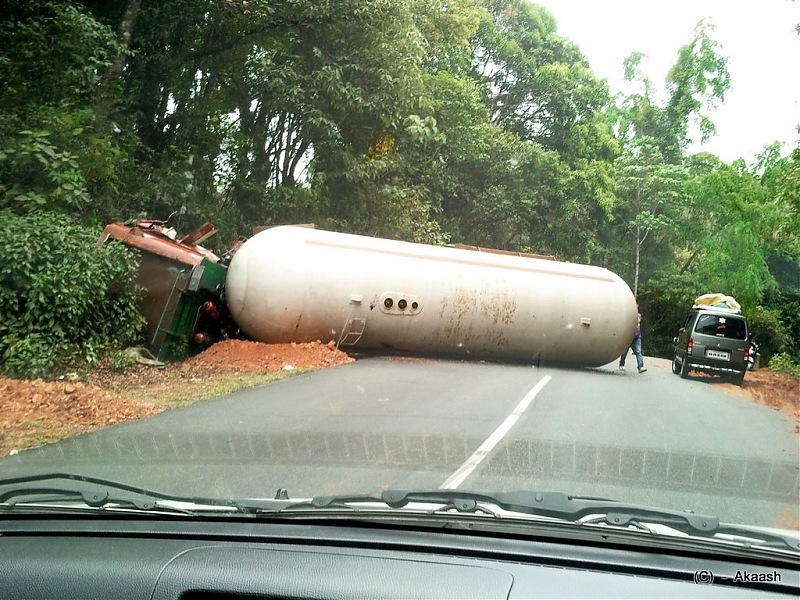 Accidents in India | Pics & Videos-20110423-13.09.20.jpg