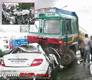 Accidents in India | Pics & Videos-merc-accident.jpg