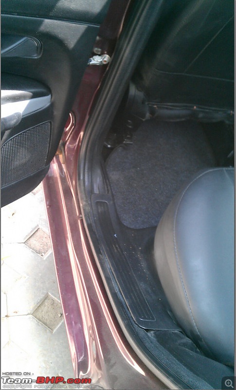 Fiat Punto Accident: B-pillar damage-2.jpg