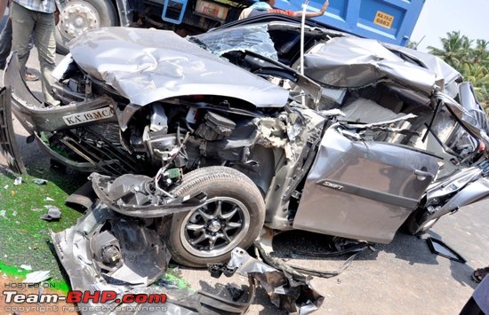 Accidents in India | Pics & Videos-car_0905121.jpg