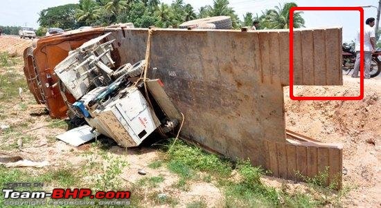 Accidents in India | Pics & Videos-car_0905127.jpg