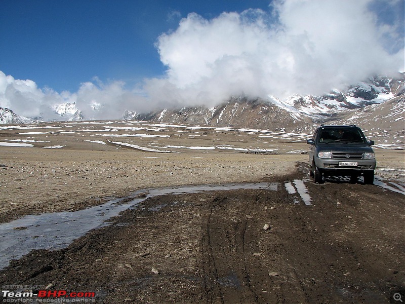 All Tata Safari Owners - Your SUV Pics here-img_1368e.jpg