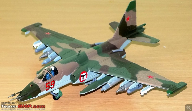 Scale Models - Aircraft, Battle Tanks & Ships-su25_2.jpg