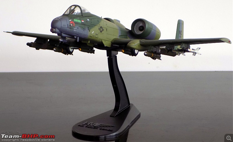 Scale Models - Aircraft, Battle Tanks & Ships-a108.jpg