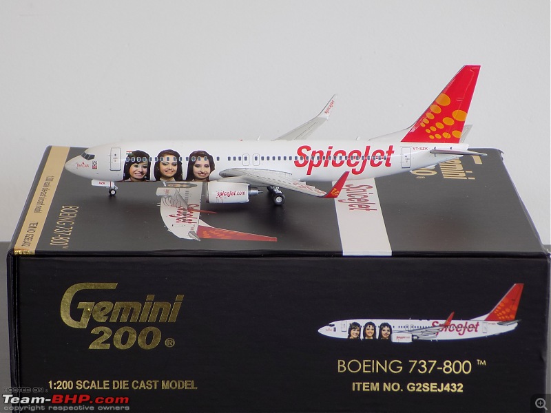 Scale Models - Aircraft, Battle Tanks & Ships-b737_1.jpg