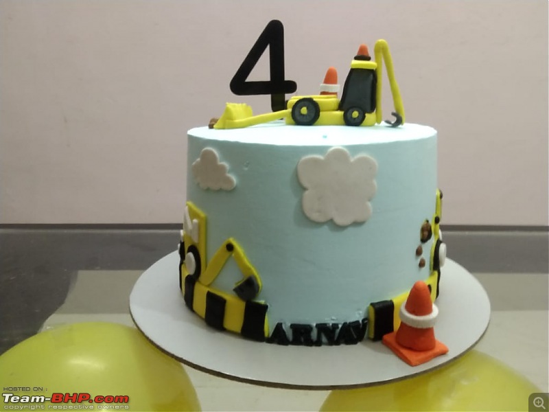 Birthday cakes with car & bike themes | Team-BHP