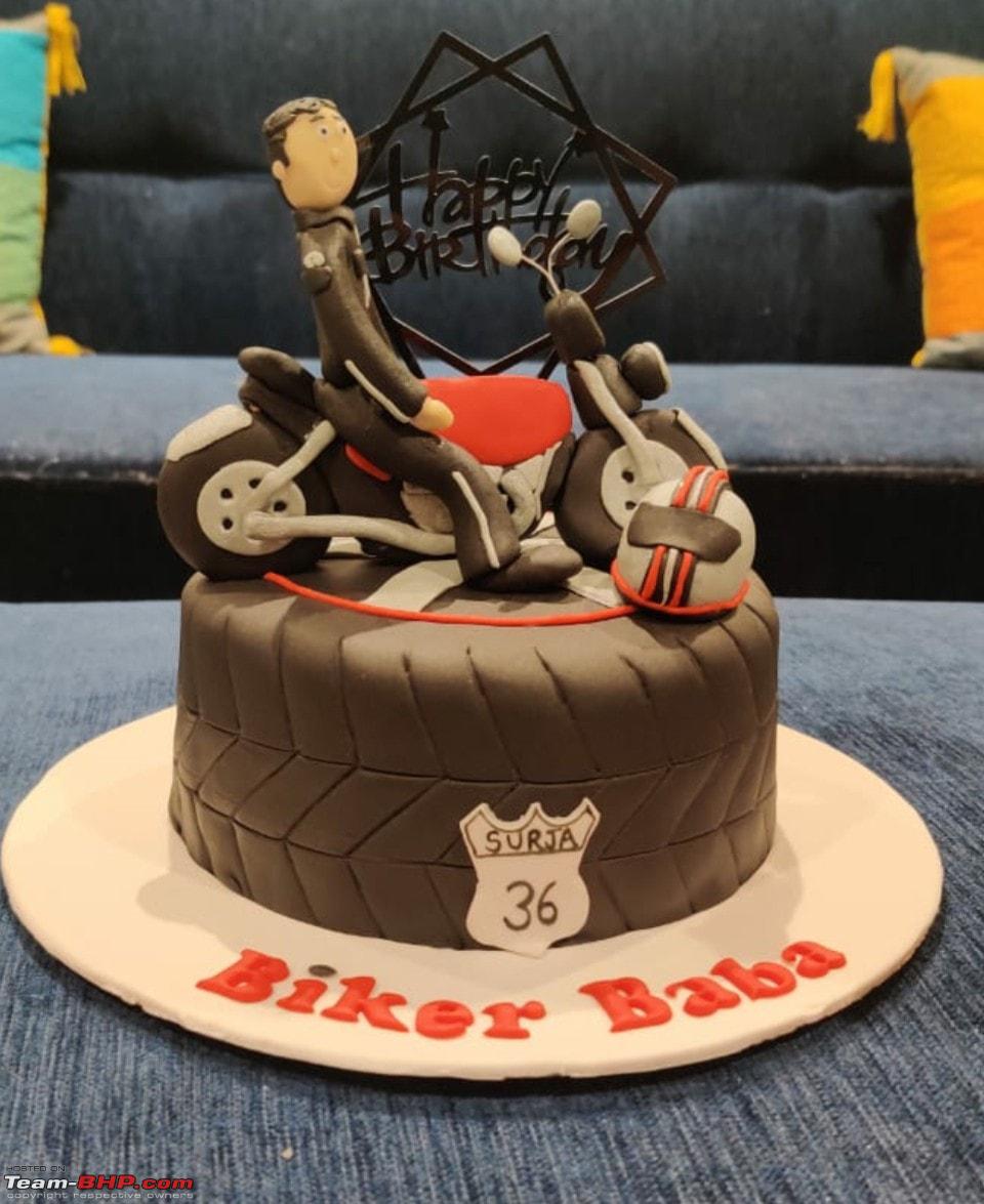 Fox Racing Cake | Dirt Bike Cakes