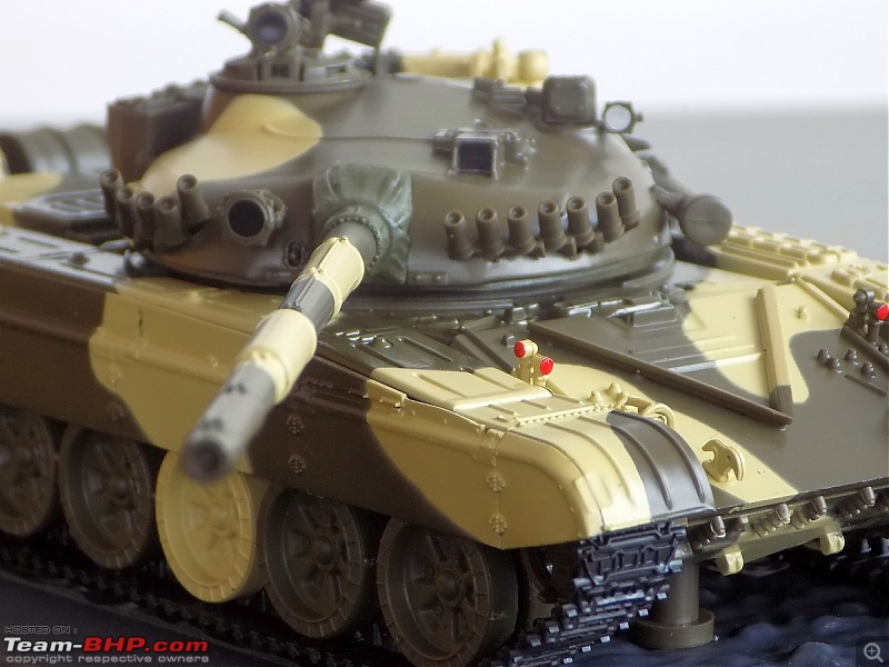 Scale Models - Aircraft, Battle Tanks & Ships-t72cl3.jpg