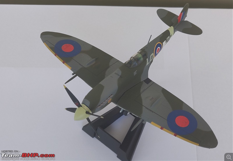 Scale Models - Aircraft, Battle Tanks & Ships-spitfire-h.jpg