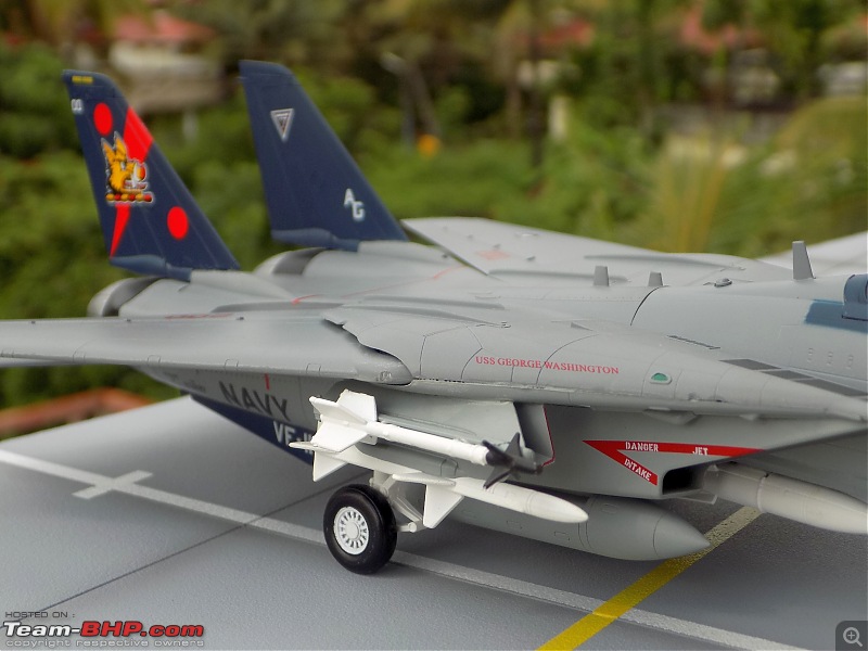 Scale Models - Aircraft, Battle Tanks & Ships-11_7.jpg