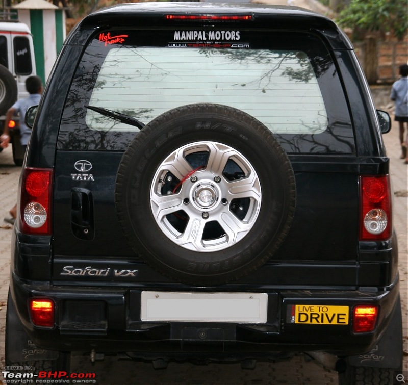 Team-BHP Stickers are here! Post sightings & pics of them on your car-rsksafari_578.jpg