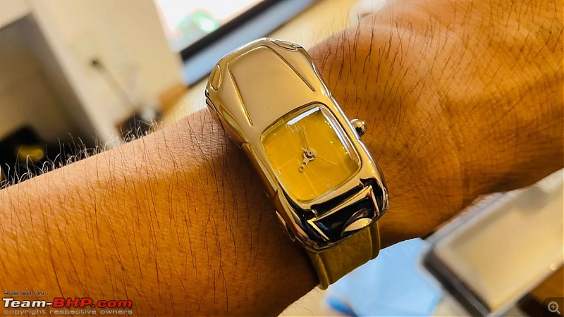 Check out this vintage Honda S2000-shaped gold watch found via a Japanese reseller-hondas2000watch1.jpg