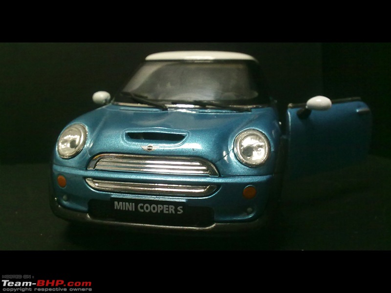 The Scale Model Thread-minicoopers-03.jpg