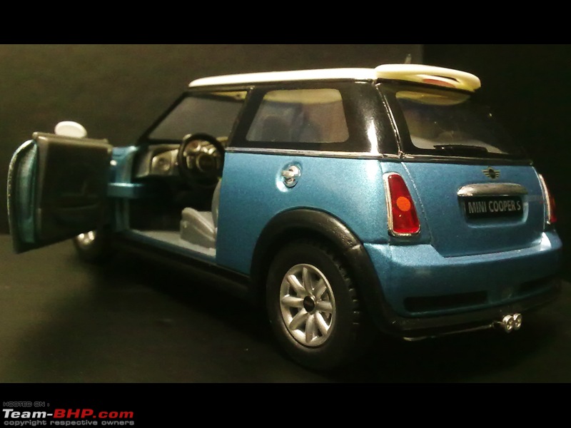 The Scale Model Thread-minicoopers-04.jpg