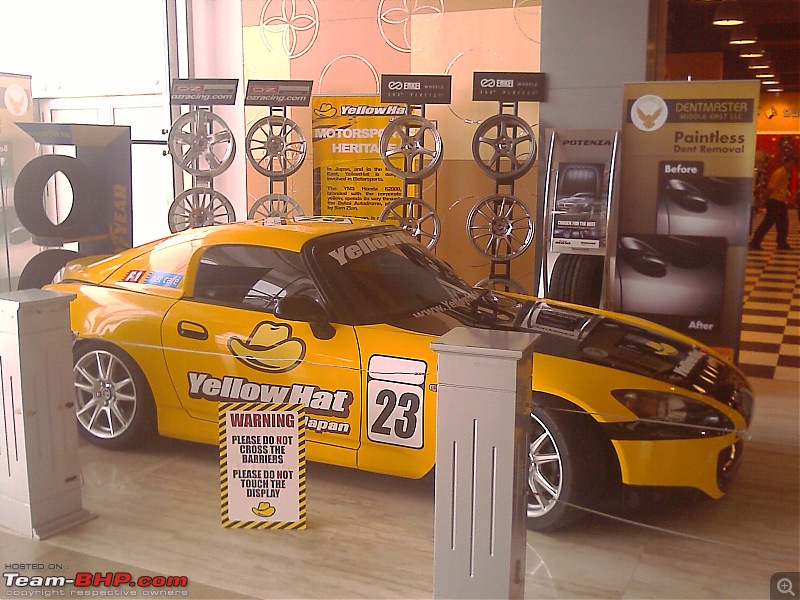 Yellow hat performance stores in Dubai.-imag0120.jpg