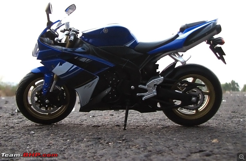 The Scale Model Thread-yamaha-r1-7.jpg