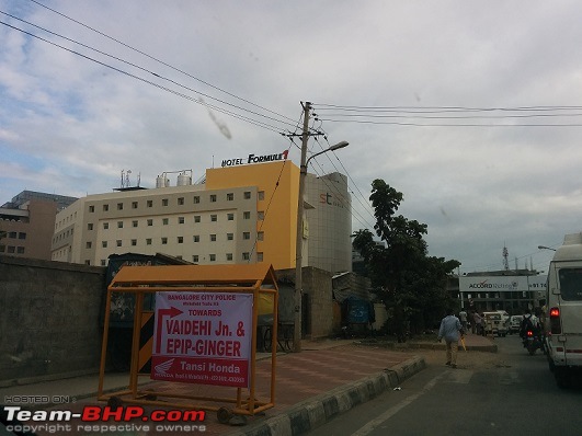 Rants on Bangalore's traffic situation-signage.jpg