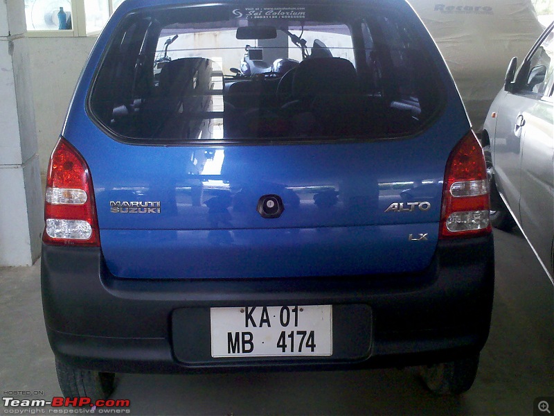 Car met with accident while parked in Shopping Mall-20110917_102810_58.jpg