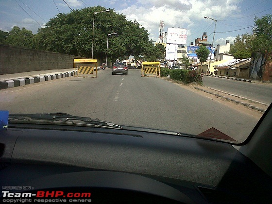 Rants on Bangalore's traffic situation-omr-obstacle-course2.jpg